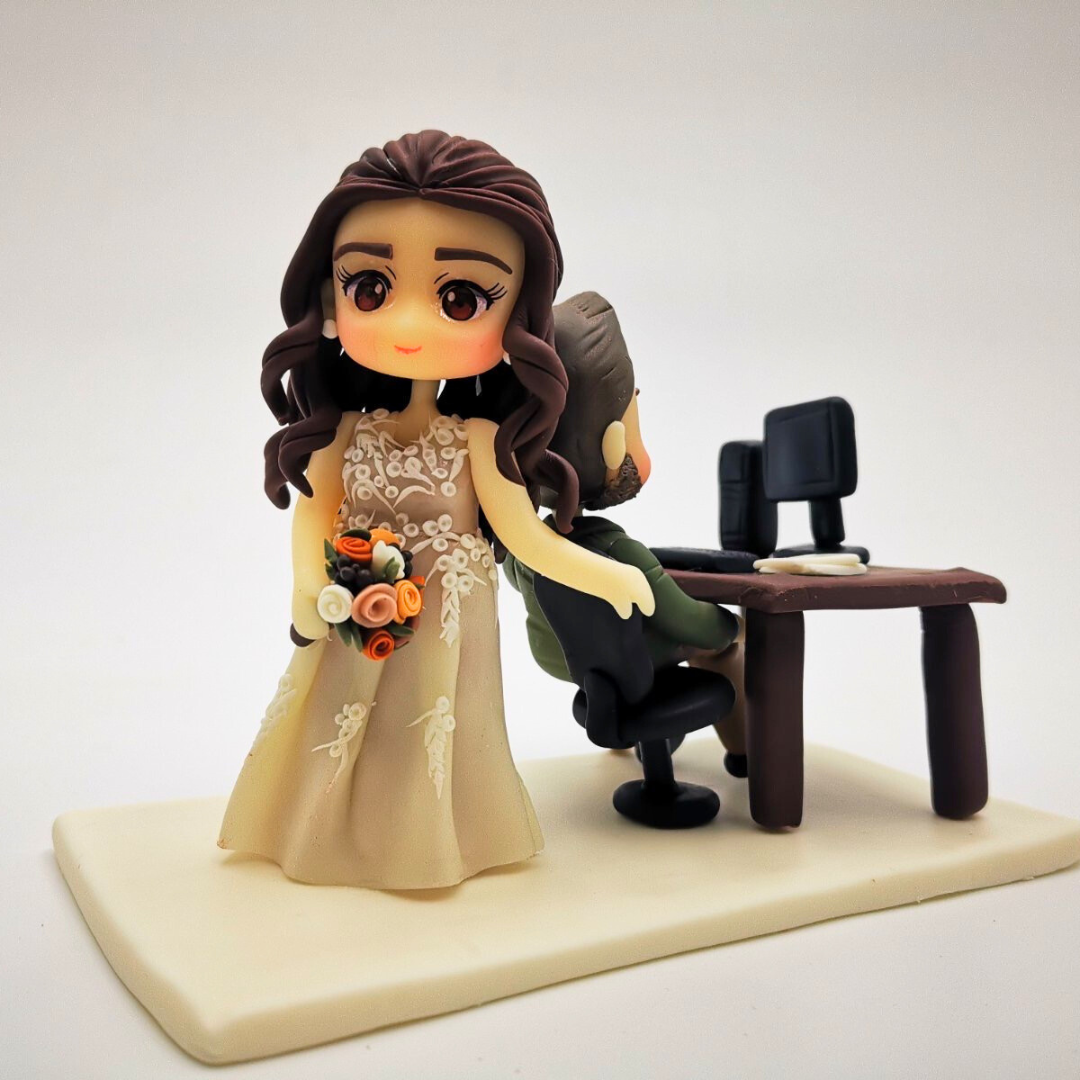 10cm Personalized Wedding Cake Toppers – Unique Custom Cake Topper of Bride and Groom | Gifts Sculpted From Photos | Clay Figurines Made of Air Dry Clay