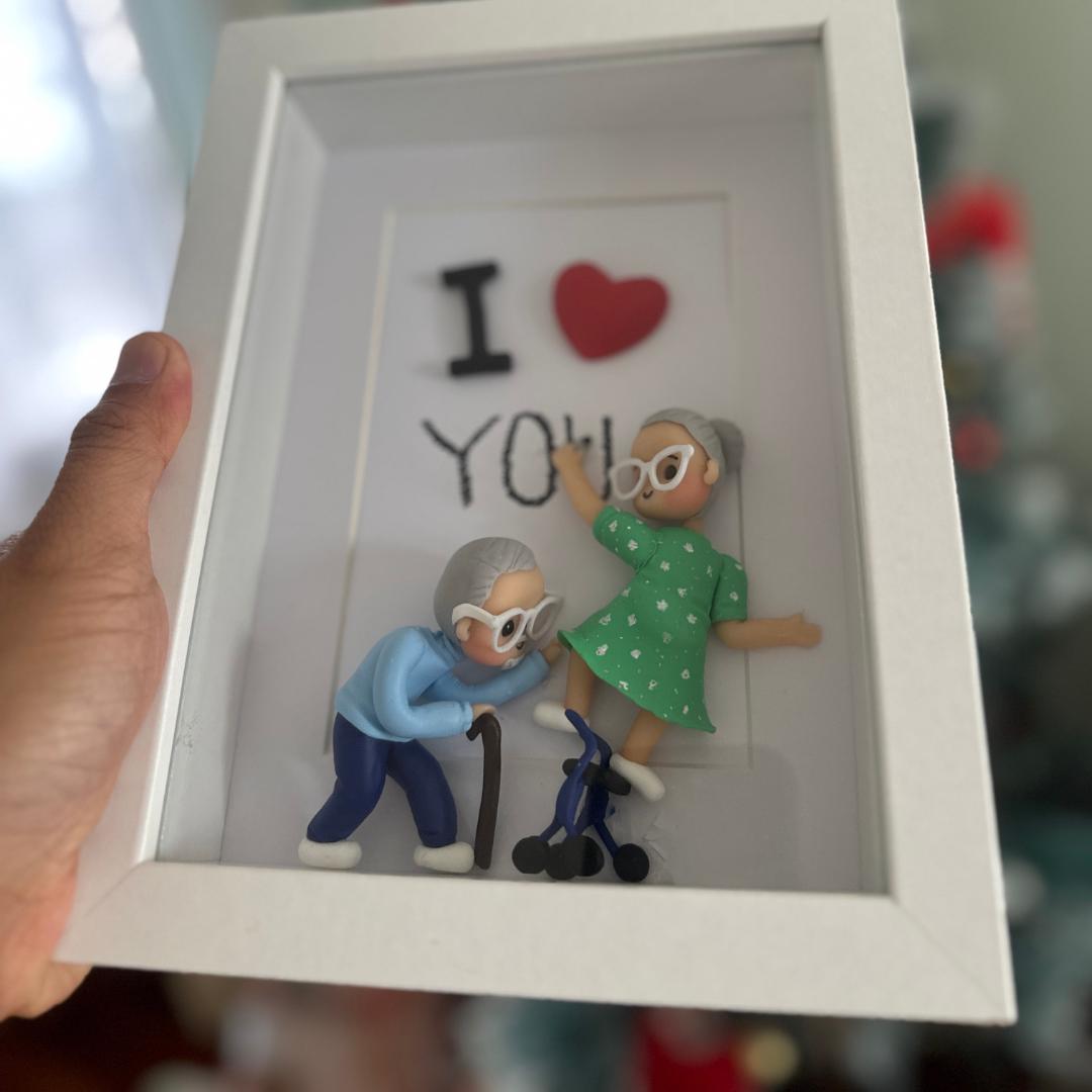 Custom 3D Family Portrait in Shadowbox – Personalized Clay Family Keepsake, Decorative Figurines for Wall Décor, Gift for Grandma